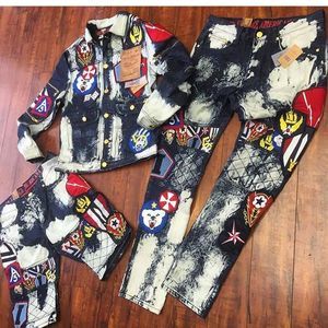 Meet your Posher, Ace